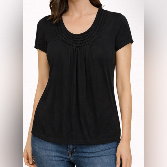 Cable & Gauge Tops - Cable & Gauge Black Pleated Short Sleeve Top